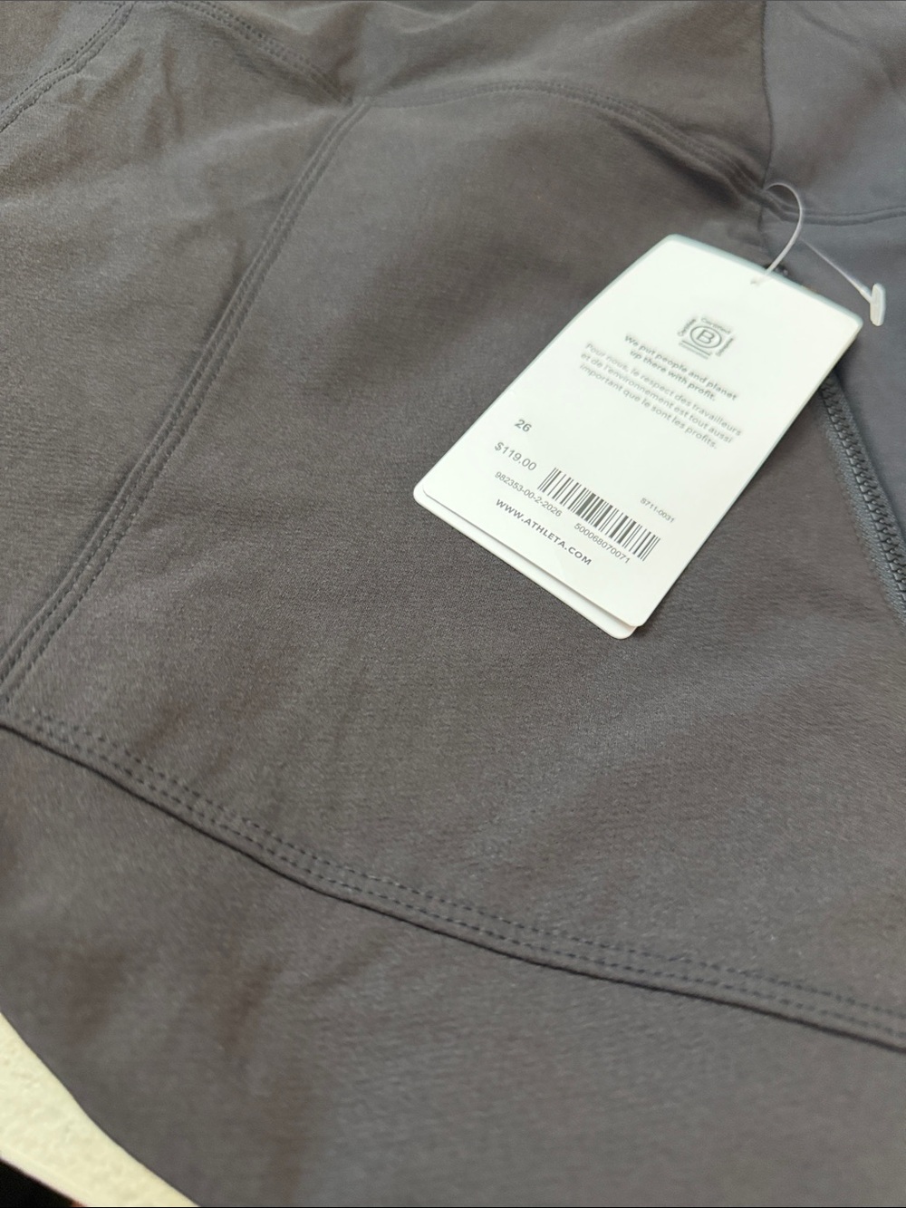 Athleta Black High-Rise Performance Leggings with Side cargo Pockets. Plus size - Picture 11 of 13